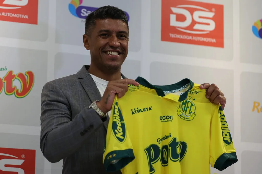 SP – MIRASSOL – 11/12/2024 – COLETIVA APRESENTACAO PAULINHO – COORDENADOR TECNICO DO MIRASSOL – Paulinho durante sua apresentacao oficial como coordenador tecnico do Mirassol em coletiva de imprensa realizada no CT do Mirassol. Foto: Pedro Zacchi/AGIF