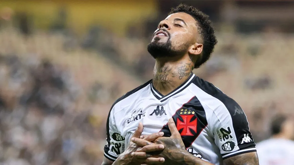 Paulinho jogador do Vasco. Foto: Antonio Pereira/AGIF