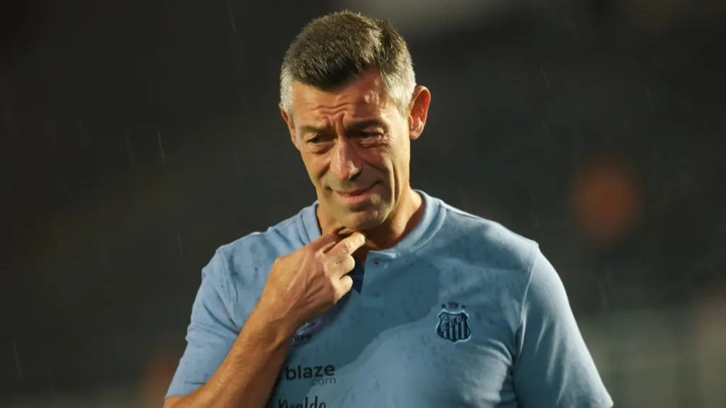 Pedro Caixinha não escondeu o incômodo