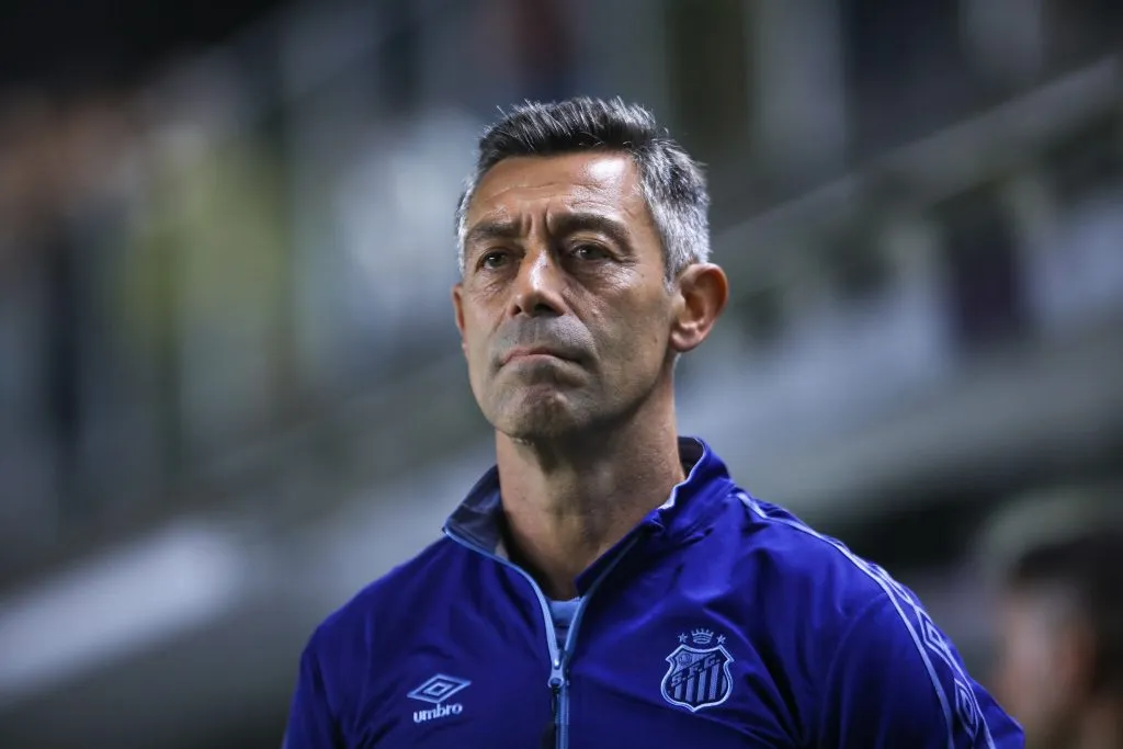 Caixinha deixa o Peixe após uma rápida passagem. Foto: Reinaldo Campos/AGIF
