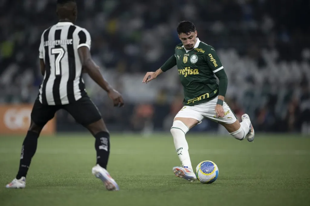 Piquerez na partida que sentiu dores no joelho. Foto: Jorge Rodrigues/AGIF