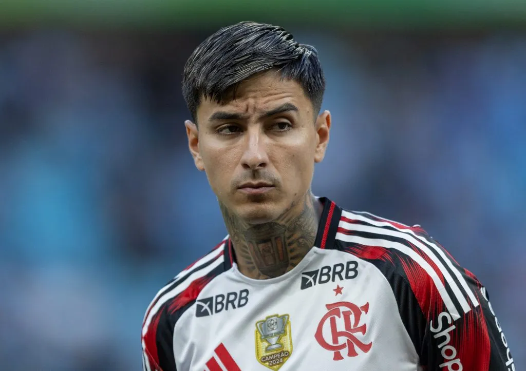 Pulgar está se recuperando de lesão no pé. Com Saúl e Jorginho em alta, chileno terá vaga no time do Fla? Foto: Liamara Polli/AGIF