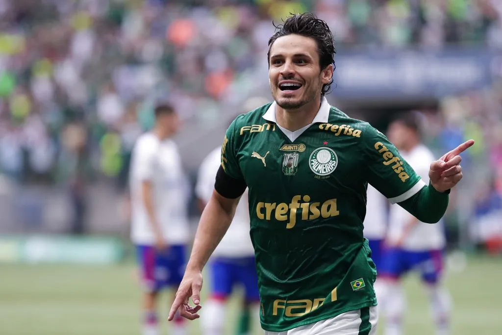 Meio-campista comemora gol pelo Palmeiras. Foto: Ettore Chiereguini/AGIF