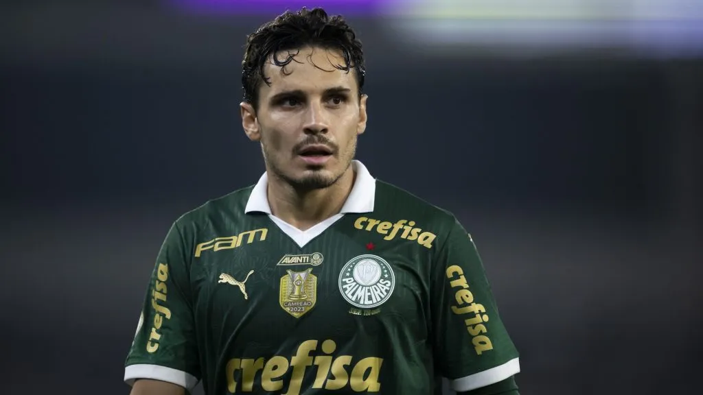 4x mais de salário: A nova decisão de Raphael Veiga para deixar o Palmeiras 