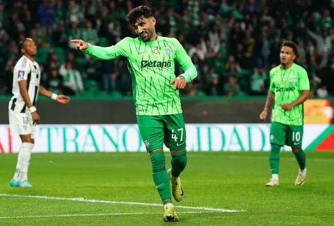 Esgaio após marcar pelo Sporting. Photo by Gualter Fatia/Getty Images)