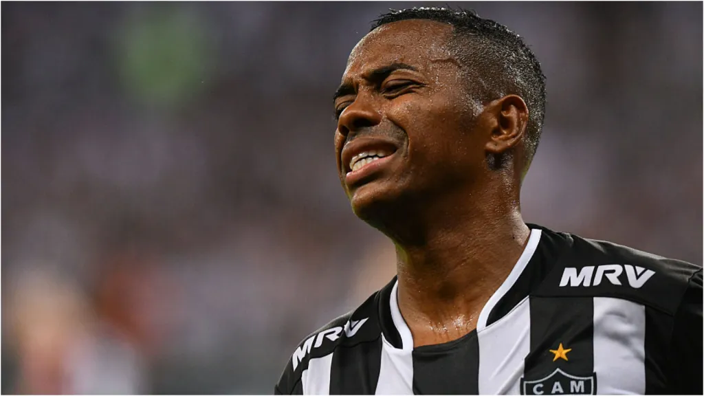 Robinho jogando