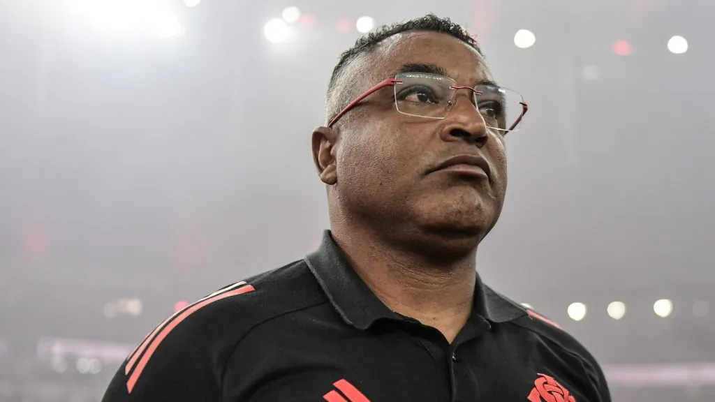 Roger Machado, técnico do Internacional, durante partida contra o Flamengo, pelo Campeonato Brasileiro. Foto: Thiago Ribeiro/AGIF.