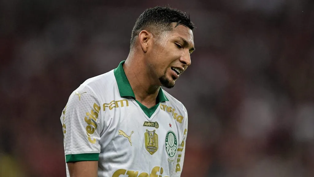 Rony lamentando. Foto: Thiago Ribeiro/AGIF
