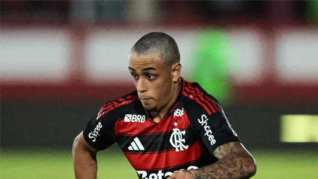 Foto: Gilvan de Souza – Flickr Flamengo – Ryan Roberto em ação com a camisa do CRF durante jogo do Carioca 2026.