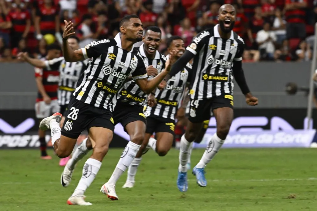 Joaquim comemora gol contra o Flamengo - Mateus Bonomi/AGIF