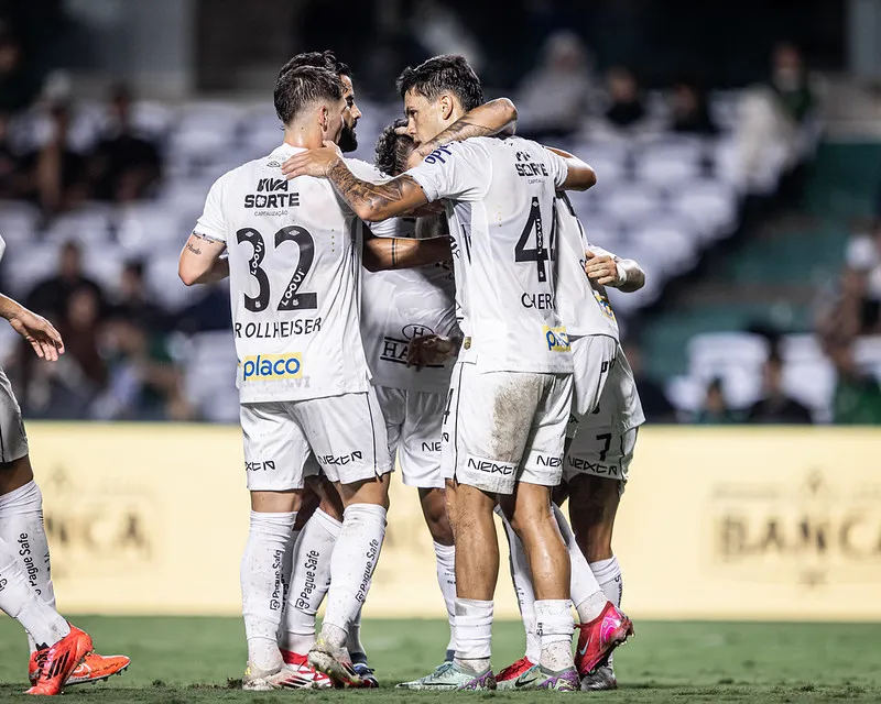 Santos goleou o Coritiba em amistoso. Foto: Raul Baretta/ Santos FC