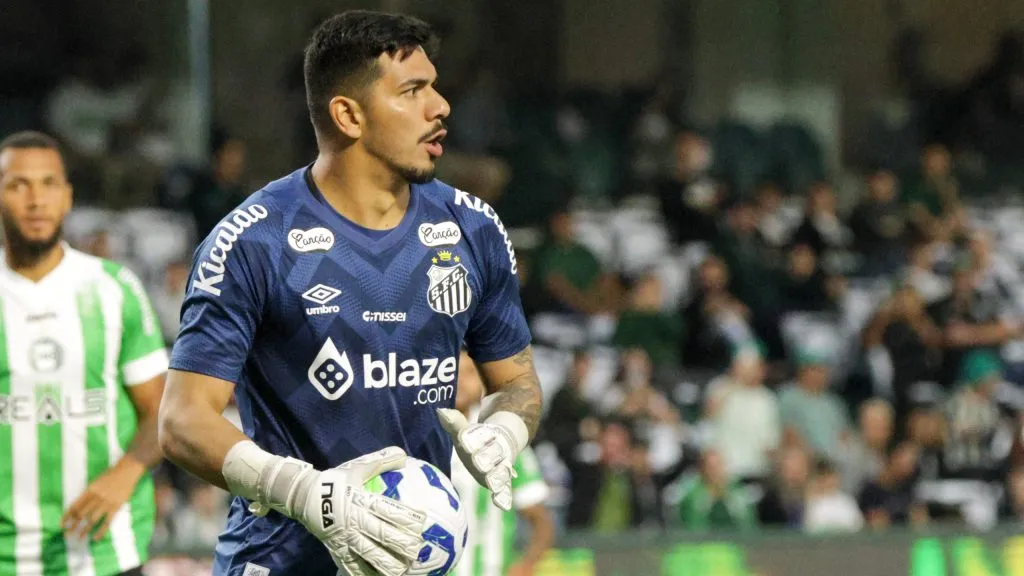 João Paulo pelo Santos. Foto: Robson Mafra/AGIF