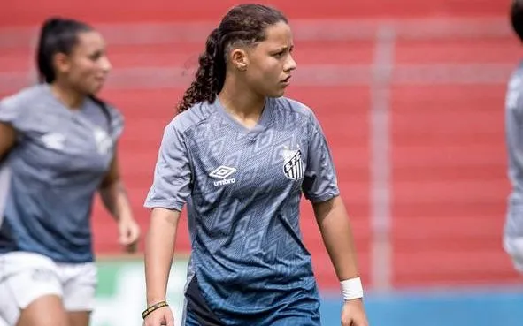 Evelin destaque nas Sereias da Vila é vista como joia promissora na Seleção Brasileirão.                                 Foto: Reprodução/evelin_bonifaciooo