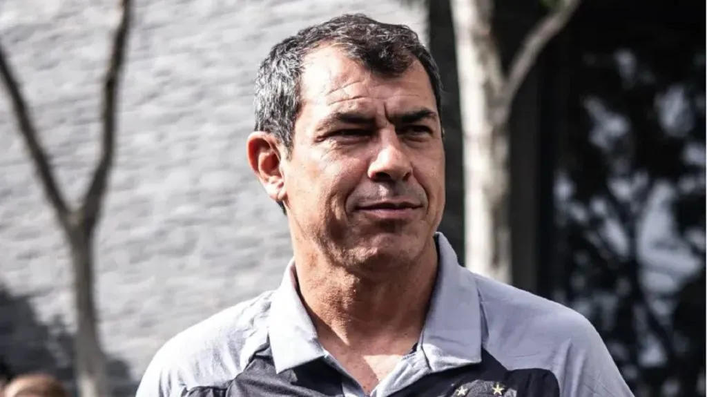 Foto: Raul Baretta/Santos FC – Fábio Carille, técnico do Santos