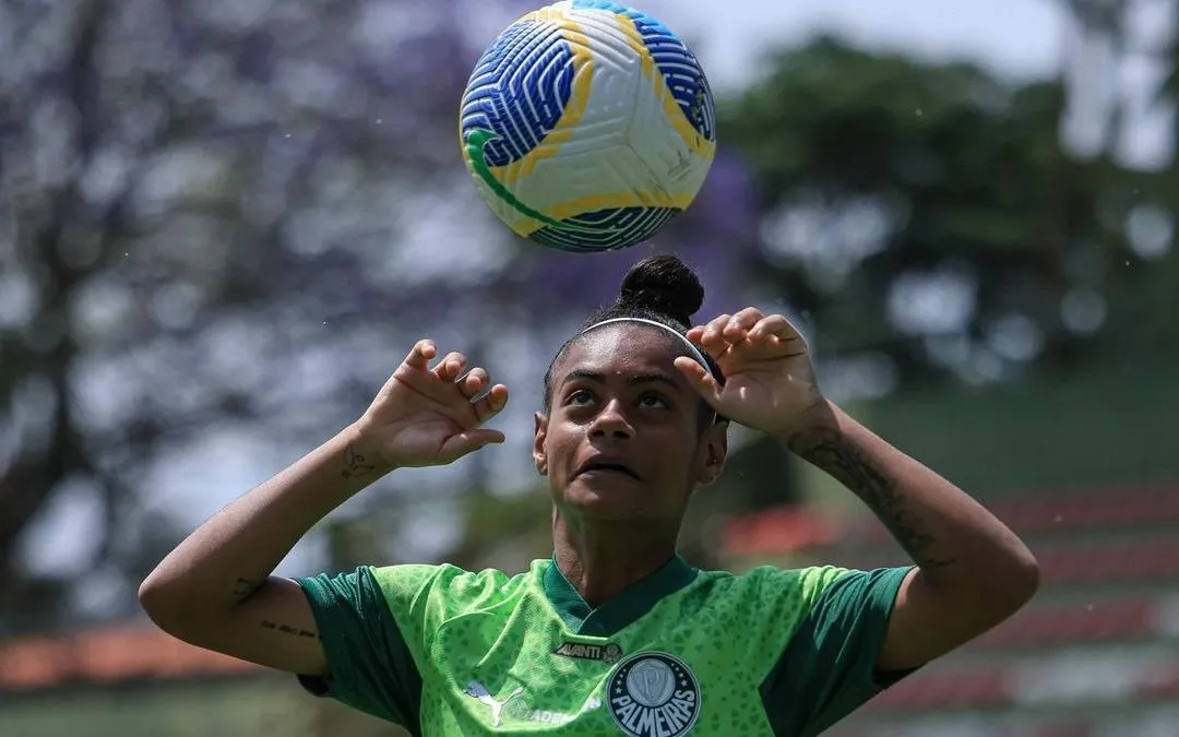 Tainá Maranhão, jogadora do Palmeiras durante treino tático como elenco no CT com foco no Paulistão Feminino. Foto:  Paloma Cassiano/Palmeiras