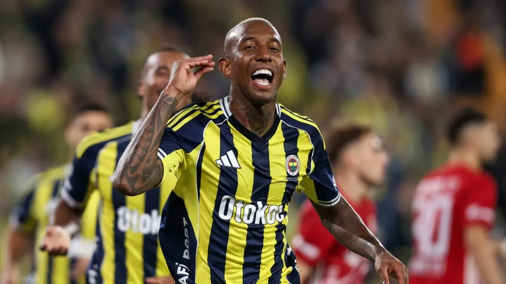Flamengo busca acordo para acertar a chegada de Talisca em 2026 – Foto:  Ahmad Mora/Getty Images