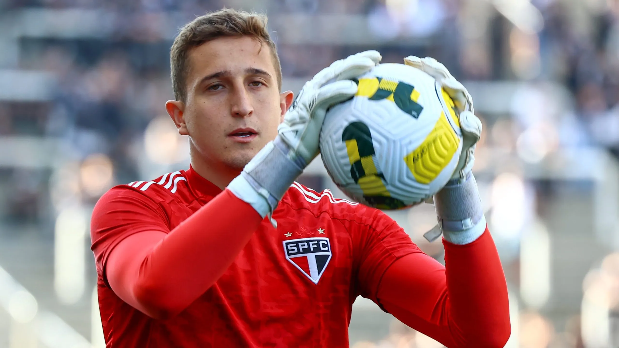 Thiago Couto foi visto pelo Santos como possível substituto de Vladimir para 2024 – Foto: Marcello Zambrana/AGIF