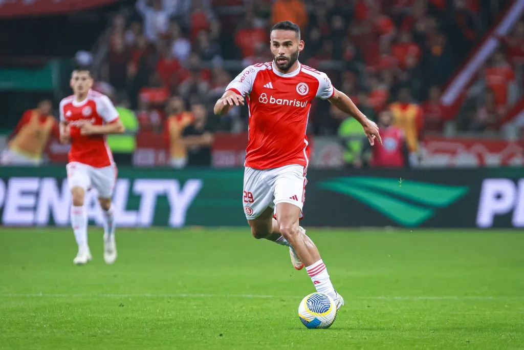 Thiago Maia defendeu as cores do Internacional em 2024. Foto: Maxi Franzoi/AGIF