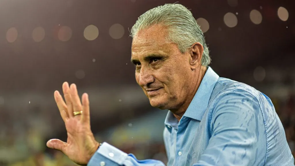 Tite quer treinar clube na Europa. Foto: Thiago Ribeiro/AGIF