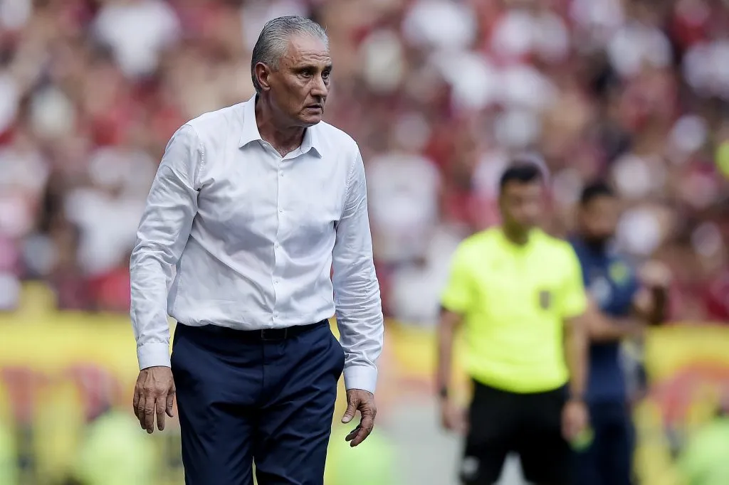 Tite , Técnico do Flamengo durante partida pelo campeonato Brasileiro A 2023. Foto: Alexandre Loureiro/AGIF
