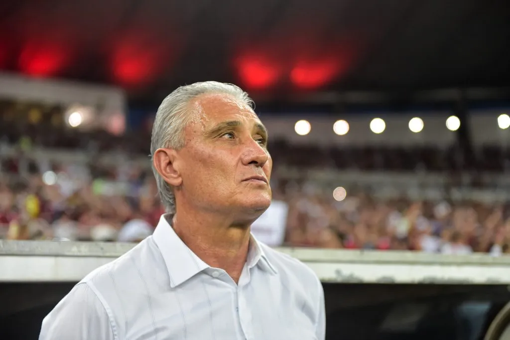 Foto: Thiago Ribeiro/AGIF – Tite ficou atrás de Vítor Pereira em seu começo pelo Flamengo