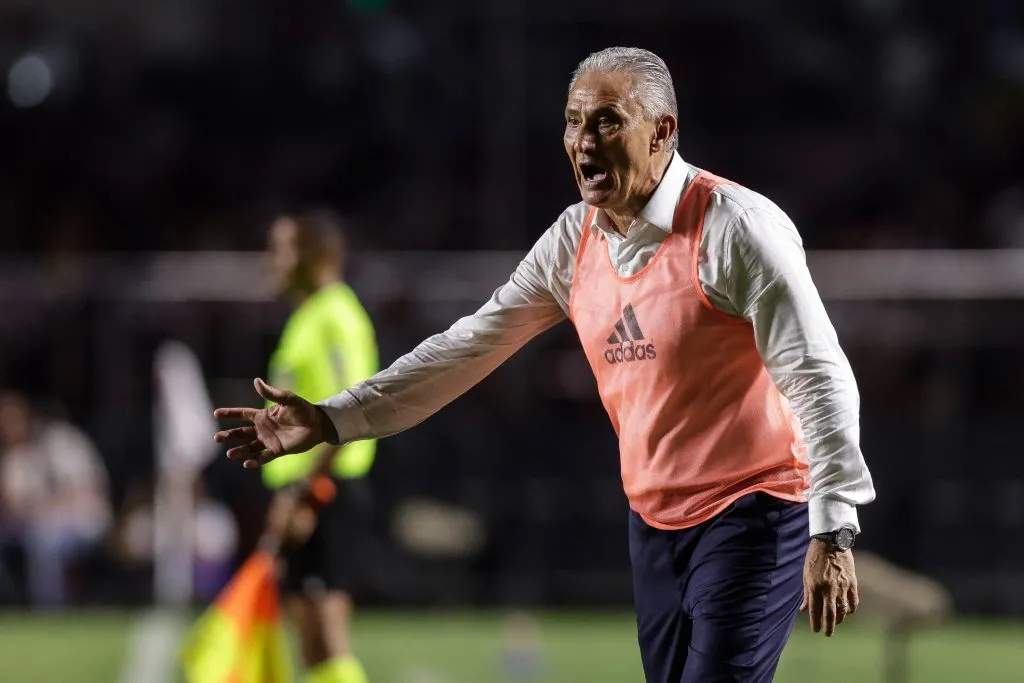 Tite vem trabalhando em conjunto com a diretoria para reforçar o elenco. Foto: Alexandre Schneider/Getty Images