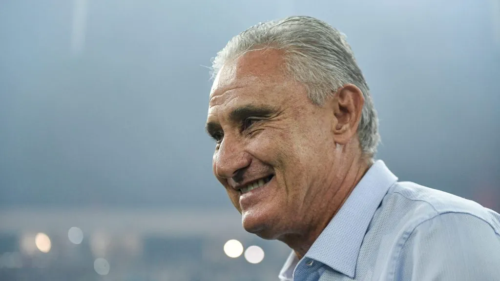 R$ 306 milhões de multa: Flamengo vence briga com clubes europeus por jovem meio-campista Foto: Thiago Ribeiro/AGIF