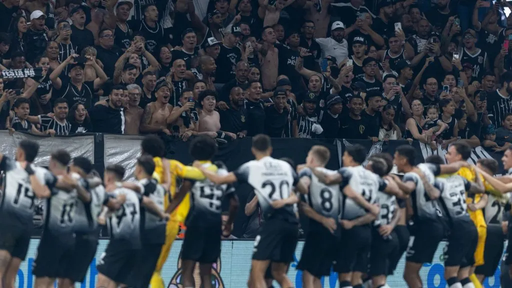 Torcida do Corinthians, em Itaquera