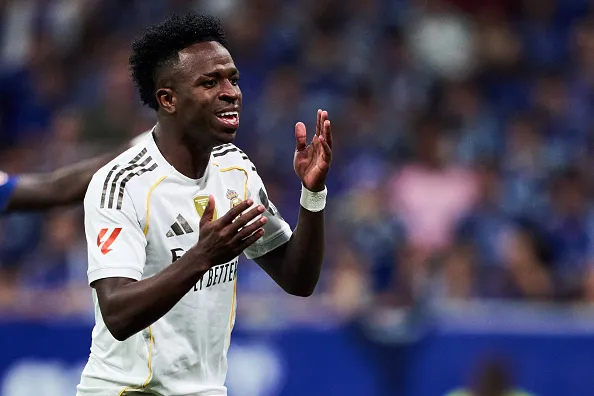 Vinícius Júnior foi reserva na Champions League - (Photo by Juan Manuel Serrano Arce/Getty Images).