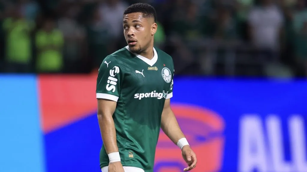 Vitor Roque