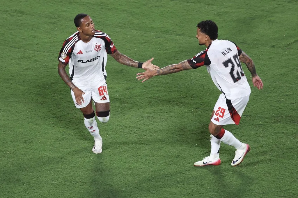 Momento em que Wallace comemora o gol diante do LAFC. Photo by Megan Briggs/Getty Images