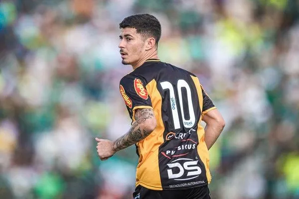 Rômulo. Foto: Pedro Zacchi/AGIF