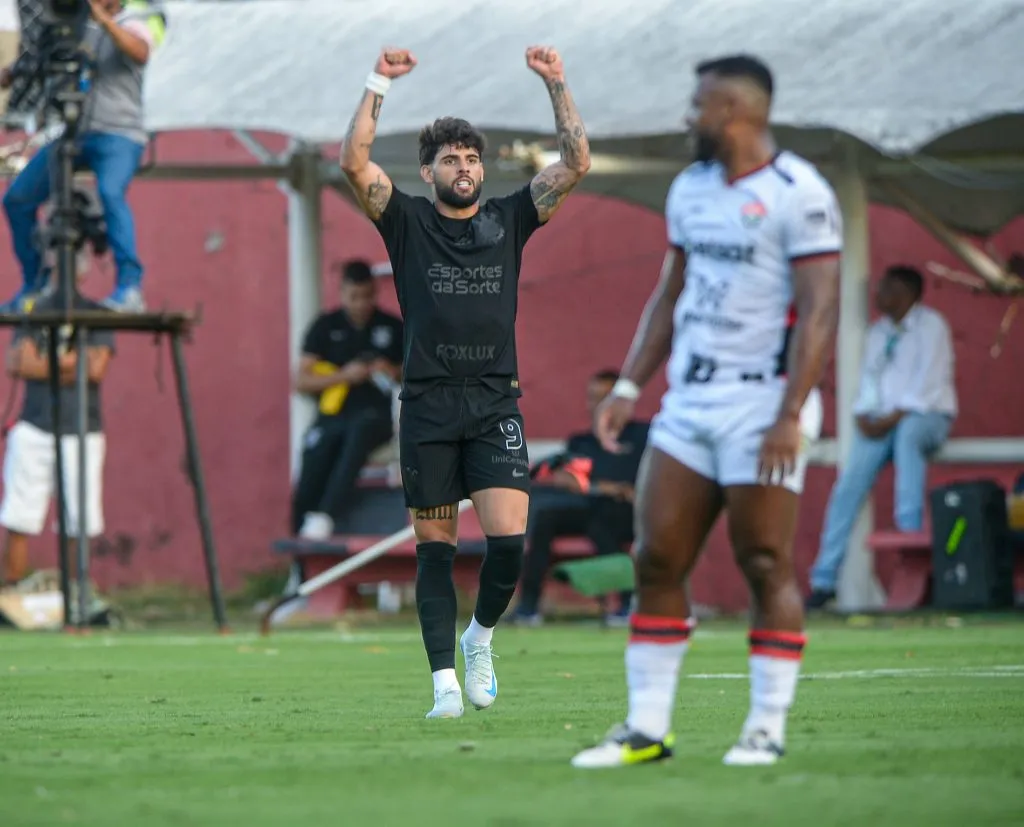 Yuri Alberto comemora gol do Corinthians na última partida antes da Data FIFA. Foto: Jhony Pinho/AGIF