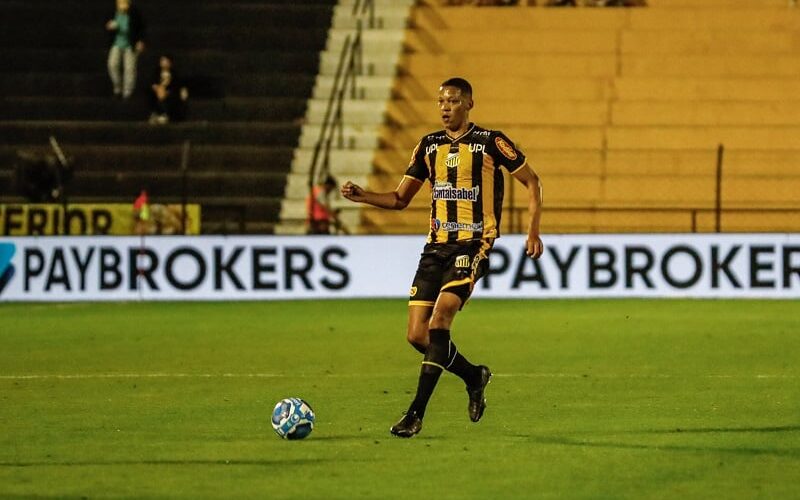 Em temporada com recorde, Adriano Martins destaca sequência do Novorizontino