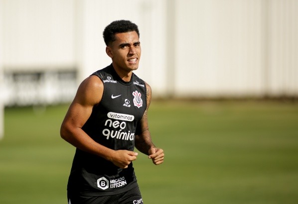 Foto: Rodrigo Coca/Ag. Corinthians | Du Queiroz é enaltecido por Sylvinho