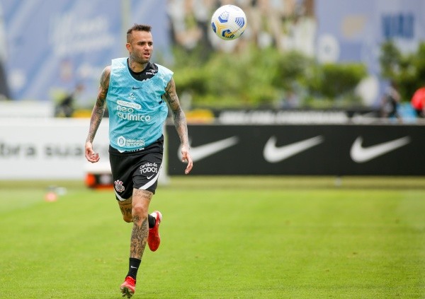 Foto: Rodrigo Coca/Ag. Corinthians | Luan recebe na casa dos R$ 800 mil/mês     e saída poderia aliviar o caixa do Corinthians