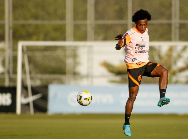 Foto: Rodrigo Coca/Ag. Corinthians | Willian tem contrato até dezembro de 2023