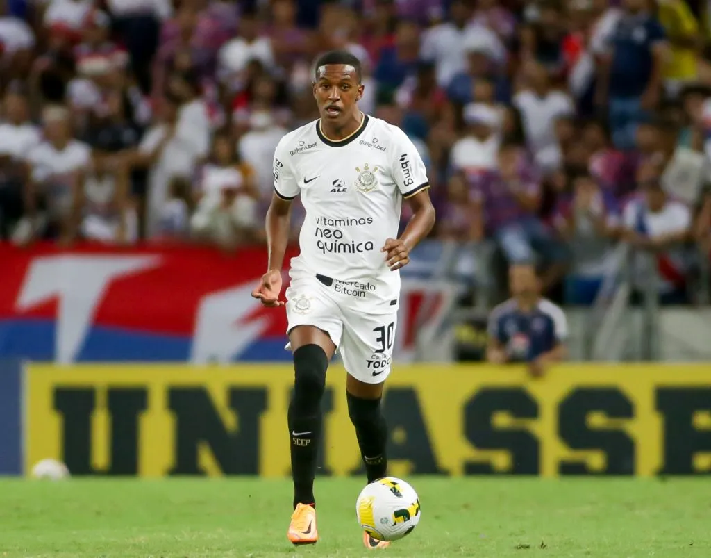 Robert Renan foi revelado pelo Corinthians e deixou o clube no início do ano – Foto: Rodrigo Coca/Ag. Corinthians