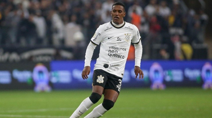 Foto: Rodrigo Coca / Ag.Corinthians / Divulgação - Robert Renan: zagueiro deixou o Corinthians no início do ano