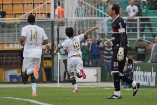 Foto: Moises Nascimento/AGIF – Valdivia comemora gol e provoca Ceni em 2×0 para o Palmeiras em 2014