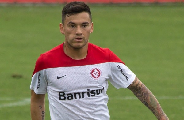 Foto: Raul Pereira/AGIF – Aránguiz está de saída do Bayer Leverkusen e muitos santistas indicam sua contratação