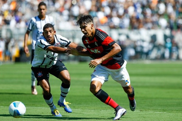 Agif/Marcello Zambrana – Lucas Paquetá foi campeão da Copinha em 2016