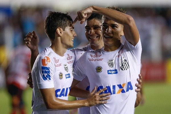 Foto: Marcello Zambrana/AGIF – Santos venceu Linense em 2017