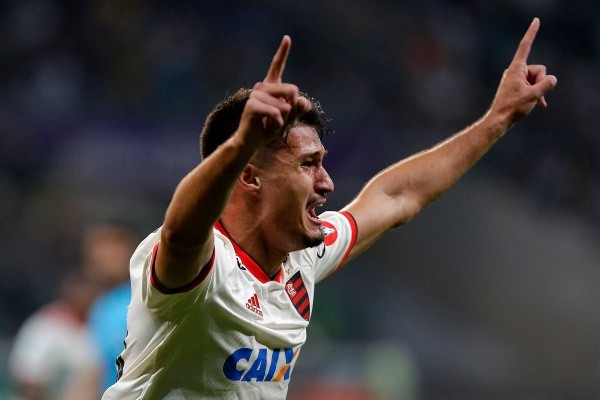 Foto: Daniel Vorley/AGIF – Thuler volta ao Flamengo mas pode ser negociado