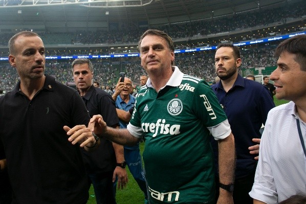 Foto: Daniel Vorley/AGIF – Presidente da República é identificado com o Palmeiras e chegou a celebrar o título brasileiro de 2018 no Allianz Parque