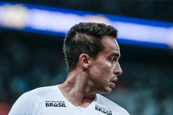Foto: Marcello Zambrana/AGIF – Jadson afirmou que o Timão ainda tem dívida com ele