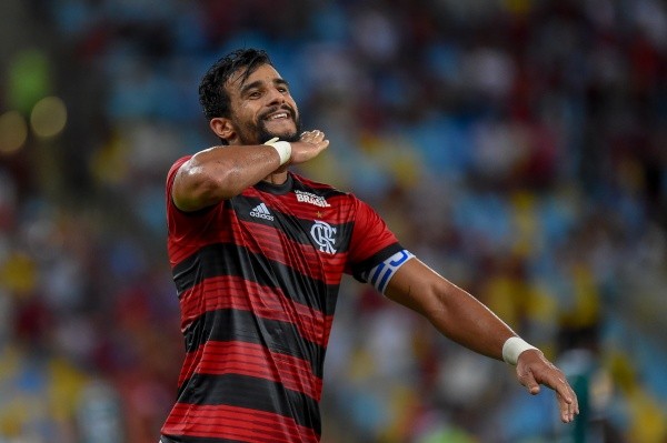 Foto: Thiago Ribeiro/AGIF – Henrique Dourado defendeu Flamengo, Fluminense e Palmeiras com sucesso no Brasil