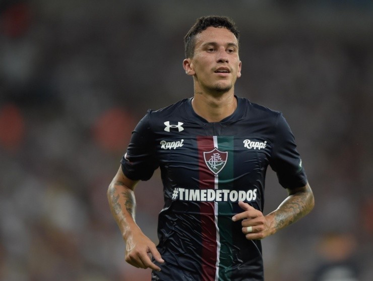 Thiago Ribeiro/AGIF – Dodi atuando pelo Fluminense em 2019, é o novo reforço do Santos em 2023