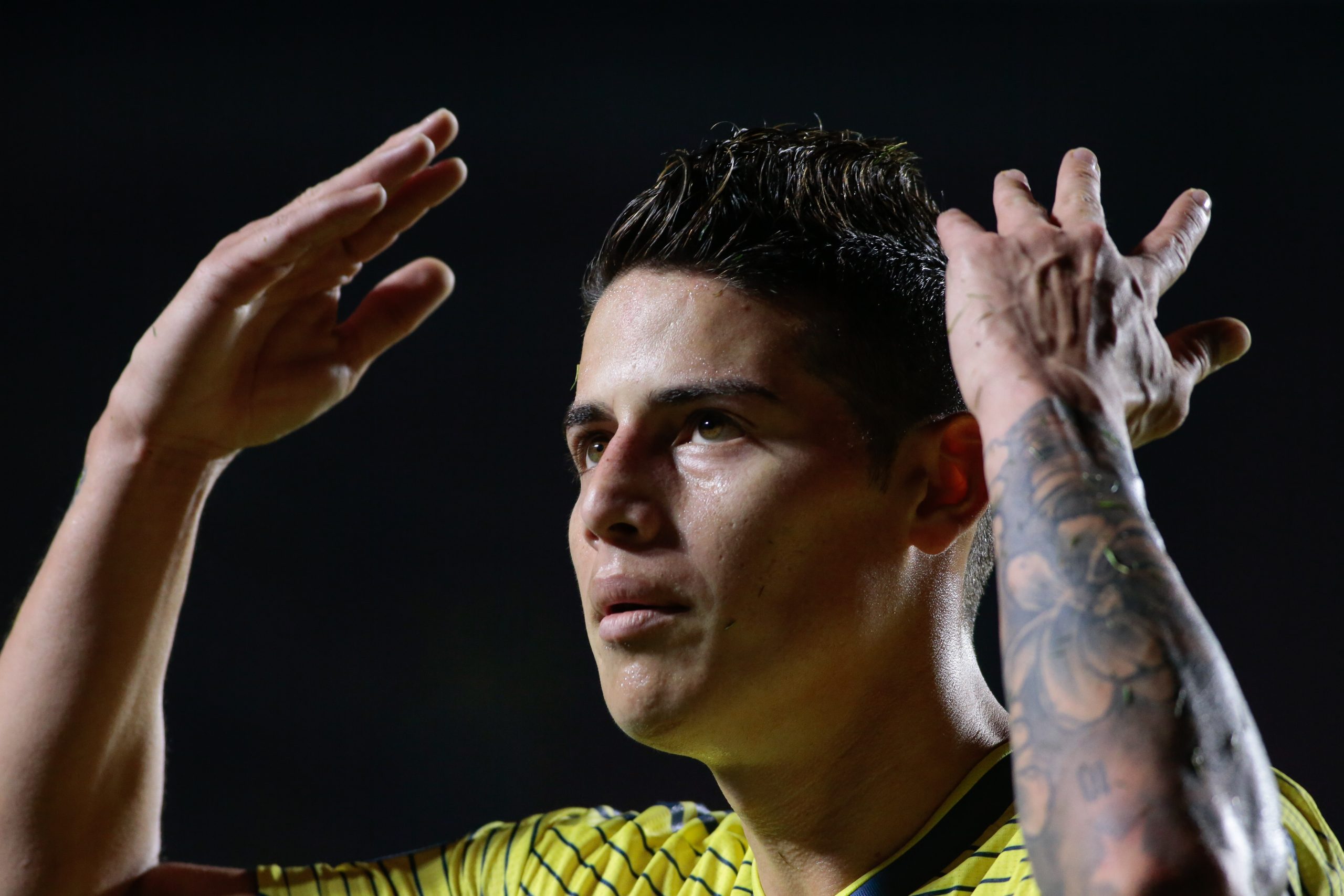 Foto: Marcello Zambrana/AGIF – James Rodríguez fez sucesso na Copa de 2014, no Brasil, e interessa ao Flamengo