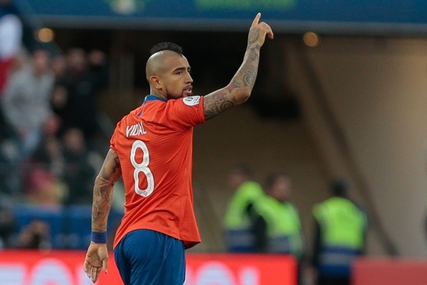 Foto:Marcello Zambrana/AGIF | Arturo Vidal cava vaga no Flamengo de Paulo Sousa